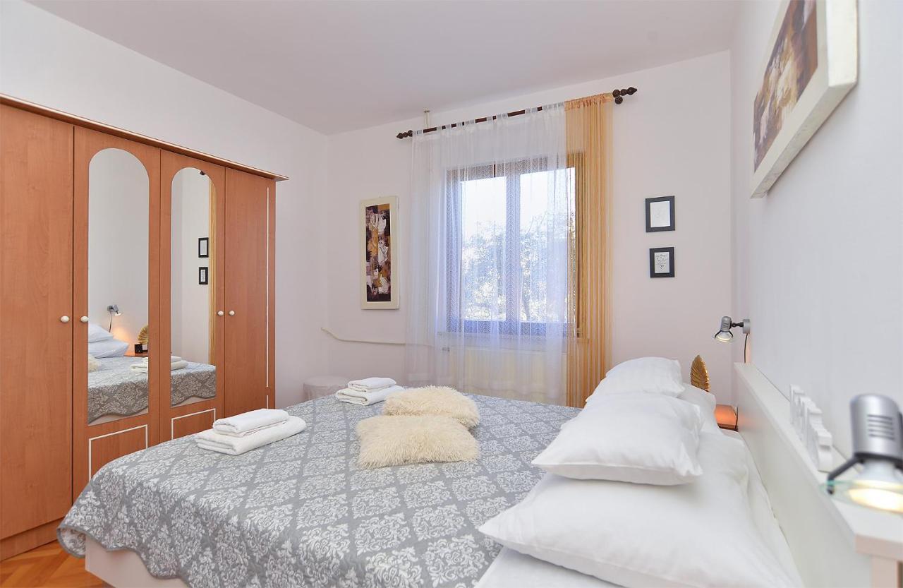 Apartment 1021 Fazana Bagian luar foto