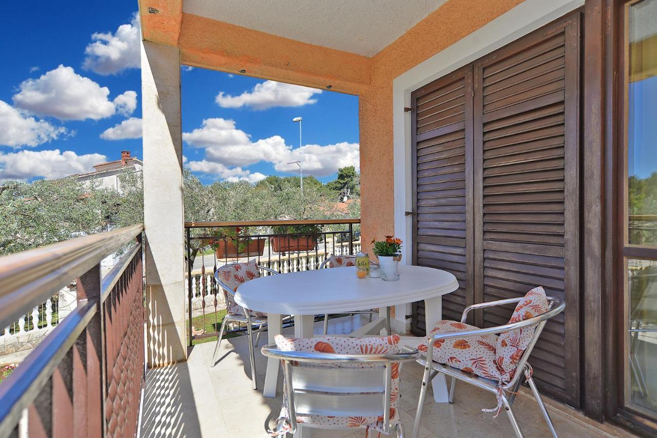 Apartment 1021 Fazana Bagian luar foto