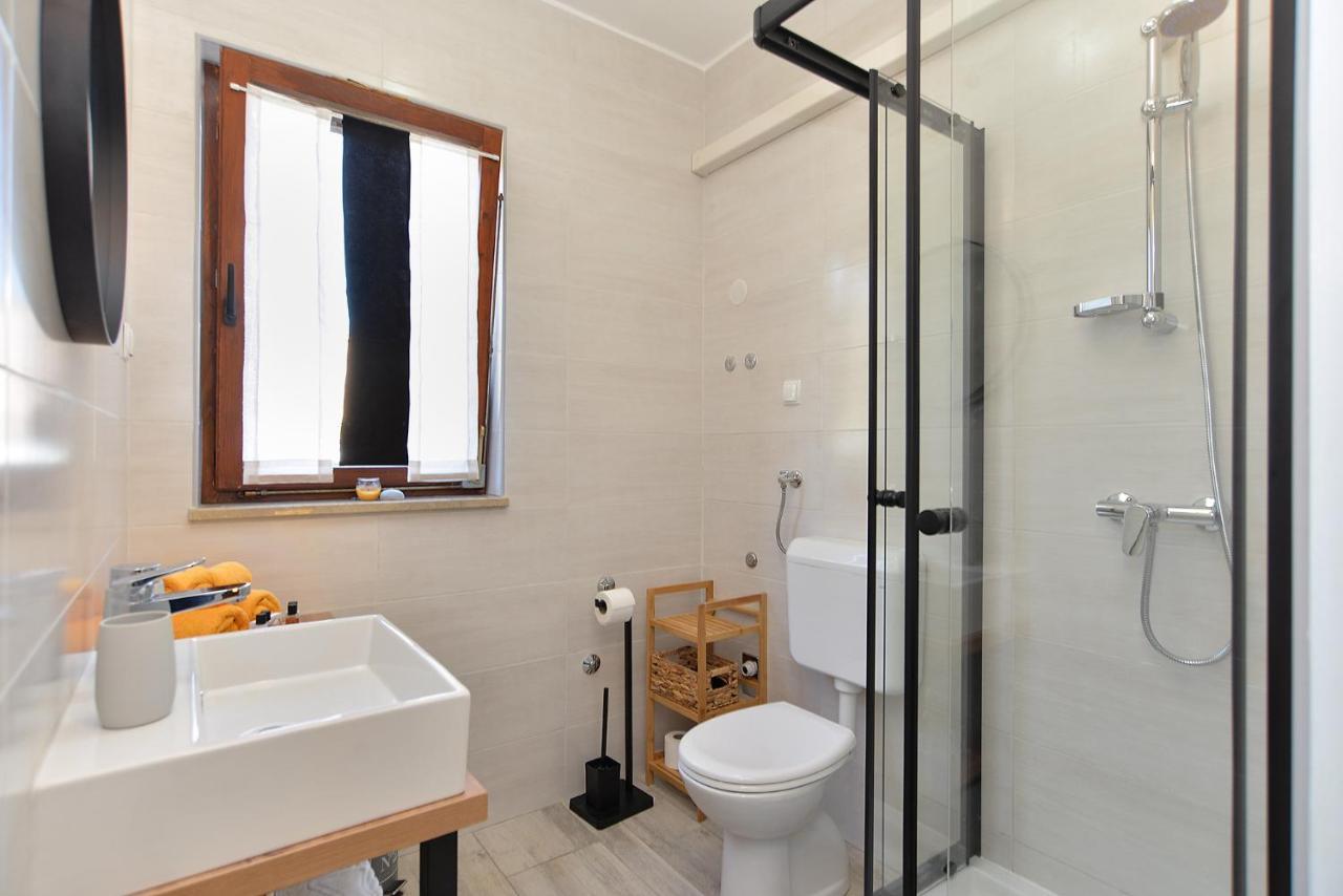 Apartment 1021 Fazana Bagian luar foto